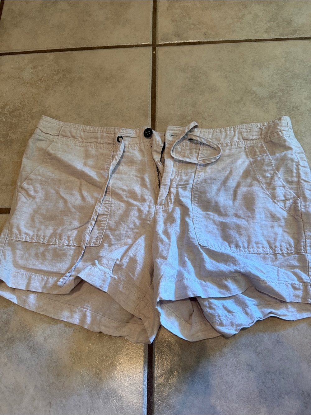 GAP Women's Light Beige Drawstring Linen-Blend Athletic Shorts
